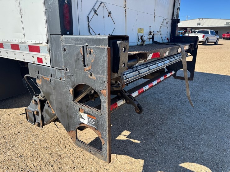 #16193-•-2016-hino-338v-van-body-truck-image-5