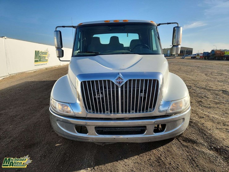 international-durastar-4300-image-19