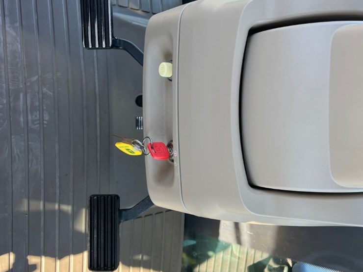 2014-john-deere-9560rt-image-59