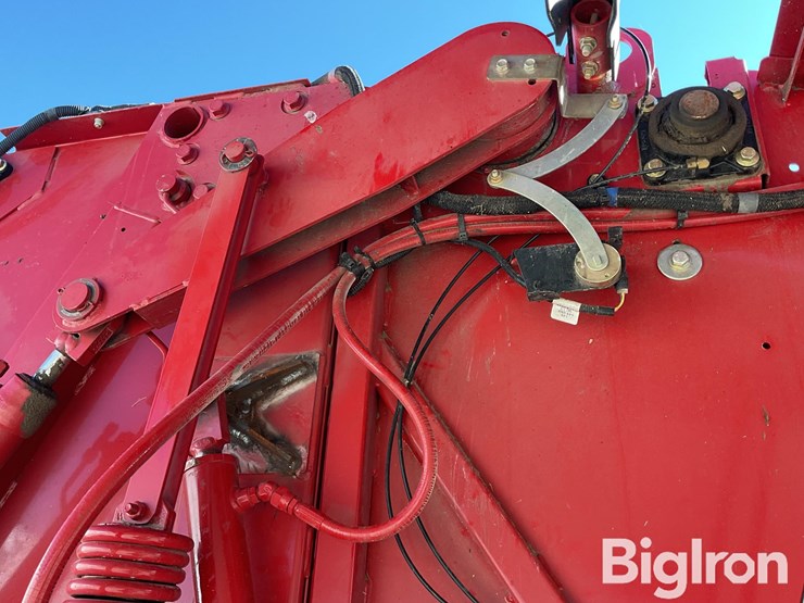 2021-new-holland-560-round-baler-image-20