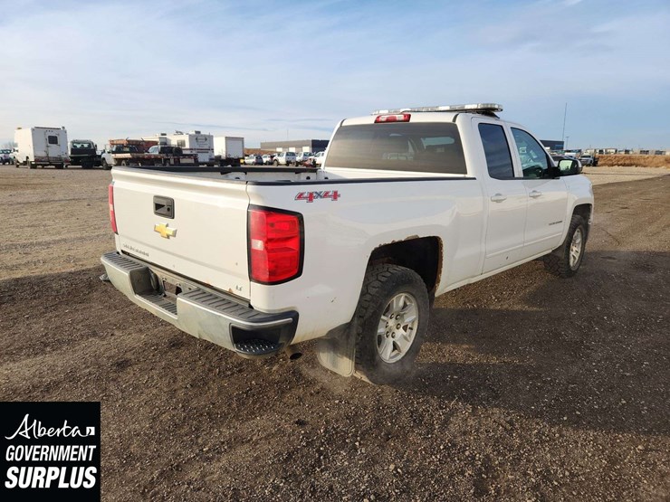 2015-chevrolet-silverado-1500-image-5