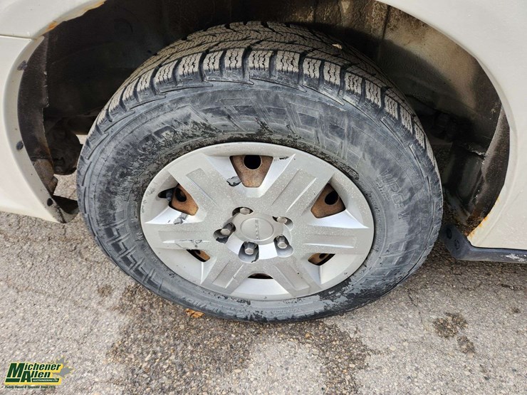 2013-dodge-grand-caravan-se-image-12