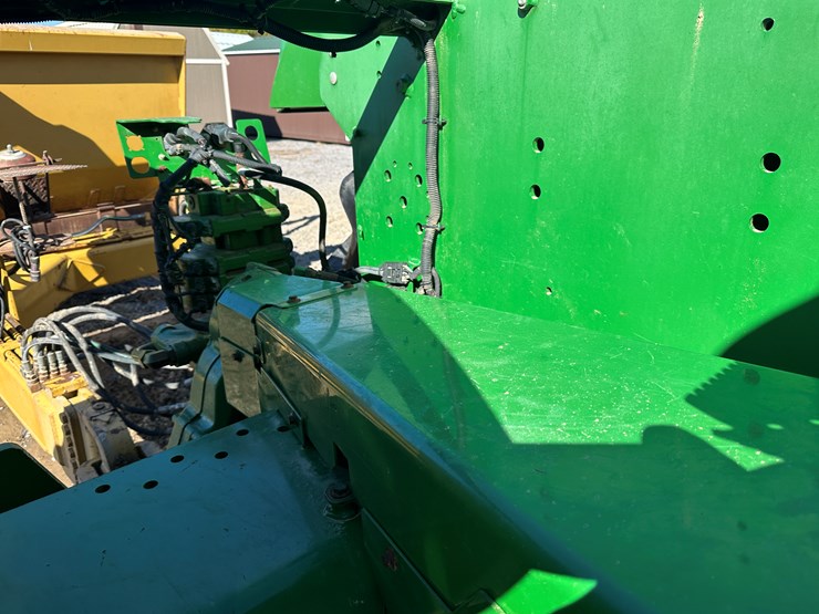 #32570-•-2012-john-deere-9360r-4x4-articulating-tractor-1rw9360rkep011018-image-47