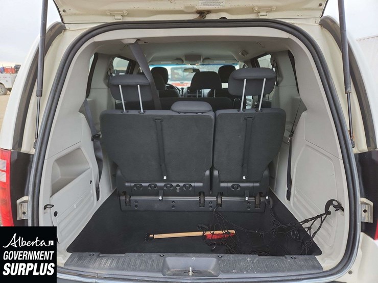 2010-dodge-grand-caravan-se-image-23