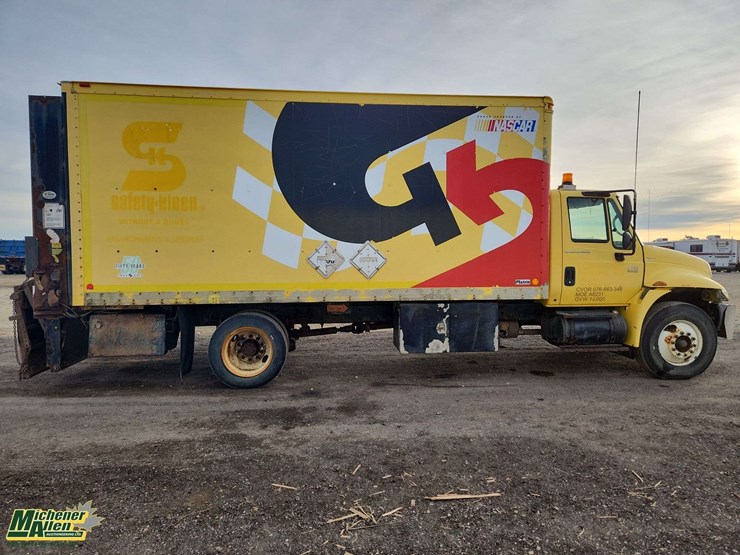 2006-international-durastar-4200-image-8