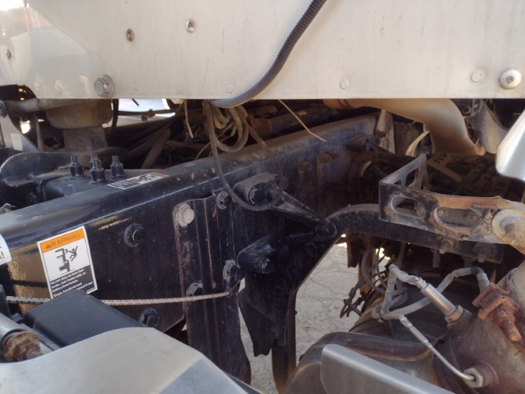 19-peterbilt-water-truck^title^-(qea-4054)-image-41