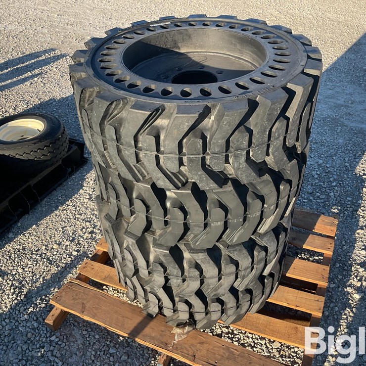 Airless Skid Steer Tire & Rims