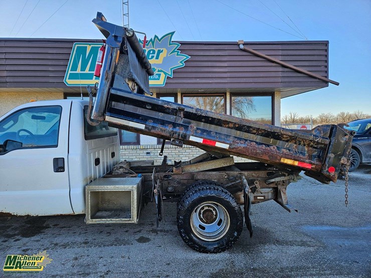 2011-ford-f350-image-10