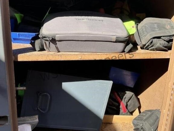 rolling-jobsite-tool-cabinet-with-assorted-cable-image-8