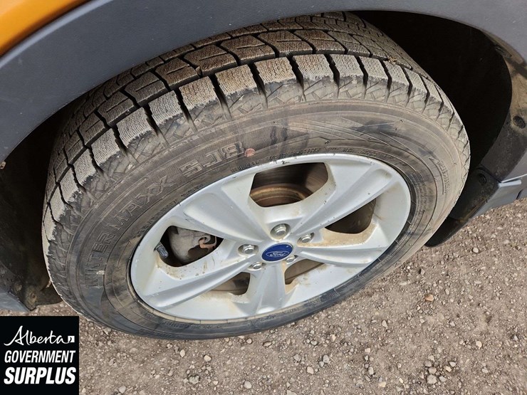 2016-ford-escape-se-image-28