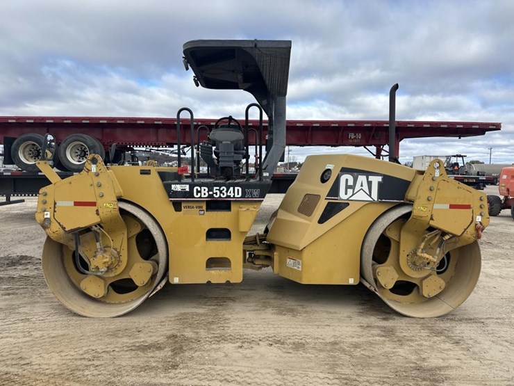 caterpillar-cb-534d-image-2