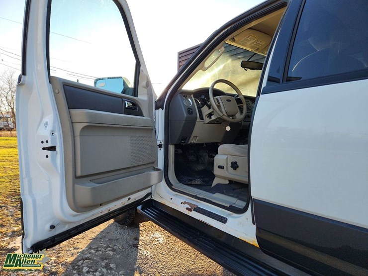 2014-ford-expedition-image-9