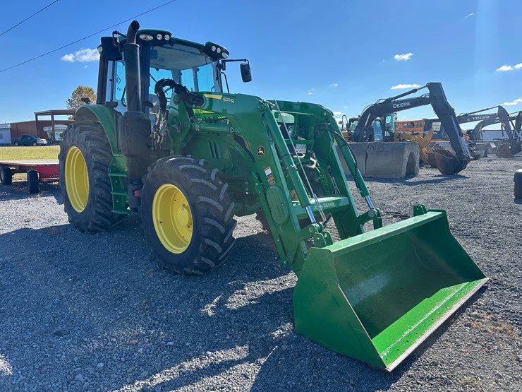 2013-john-deere-6140m-image-2