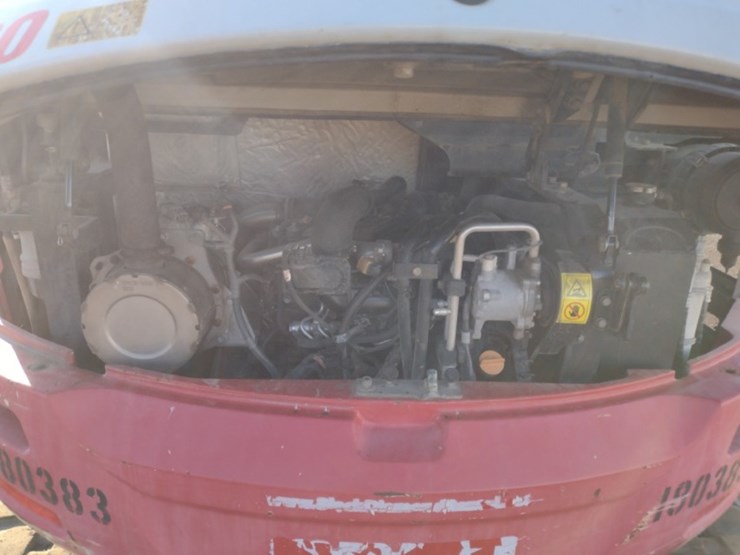 18-takeuchi-tb260cra-excavator-(qea-4048)-image-44