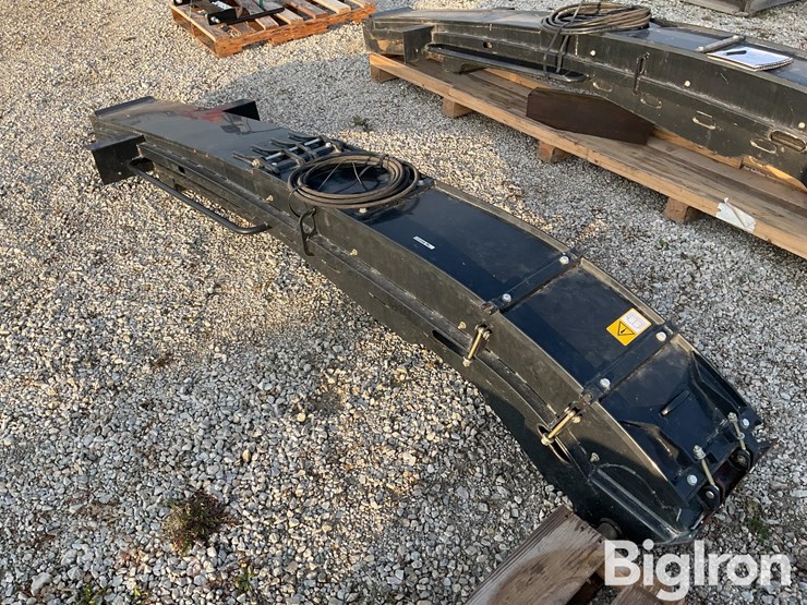 new-holland-fr-forage-chopper-image-1