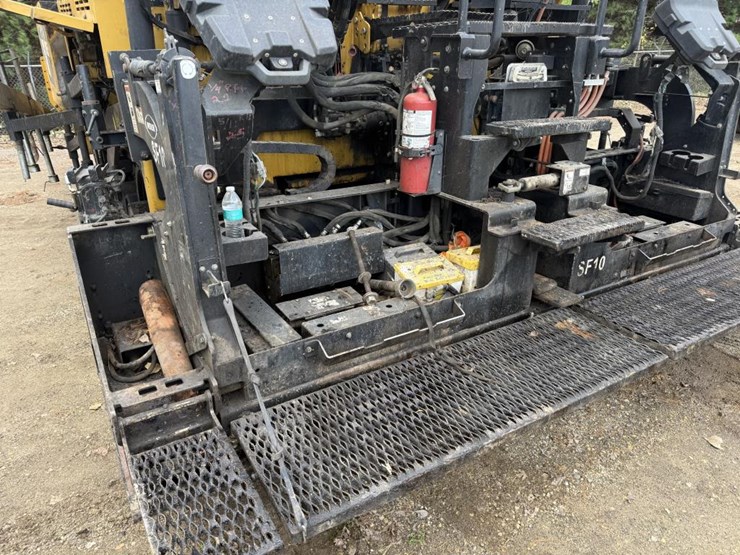 caterpillar-ap-1055f-image-23