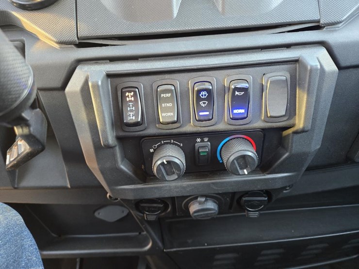 2023-polaris-ranger-image-16