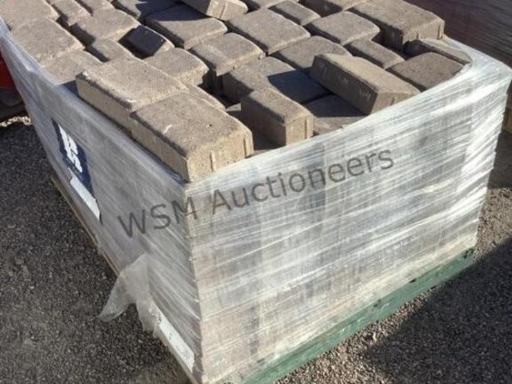 pallet-of-stone-pavers-image-3