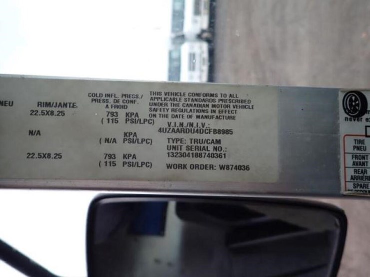 2013-freightliner-mt55-image-17