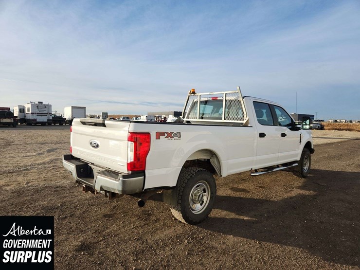 2017-ford-f350-image-3