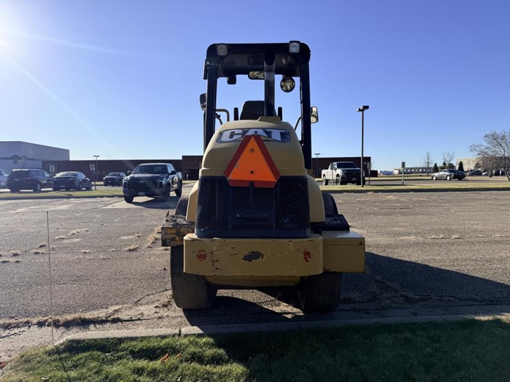 1992-caterpillar-cs-423e-image-7