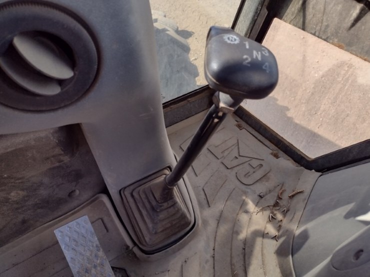 caterpillar-420d-image-8