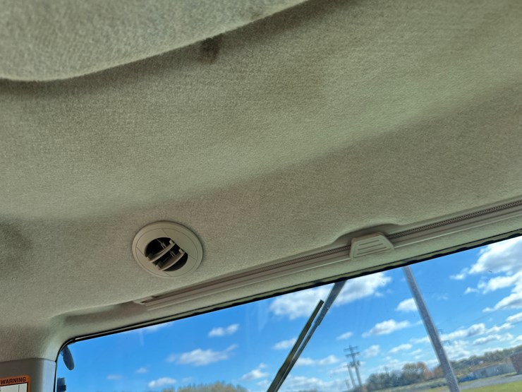 #32570-•-2012-john-deere-9360r-4x4-articulating-tractor-1rw9360rkep011018-image-75