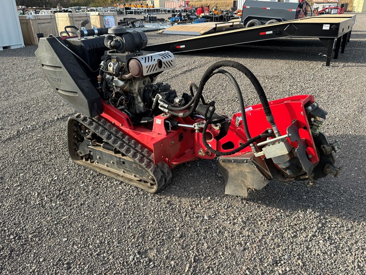 #93-•-barreto-walk-behind-stump-grinder-image-1