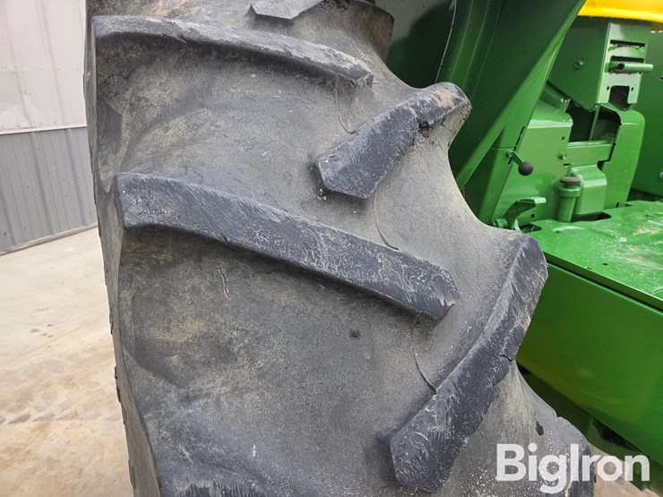 1972-john-deere-4320-image-17