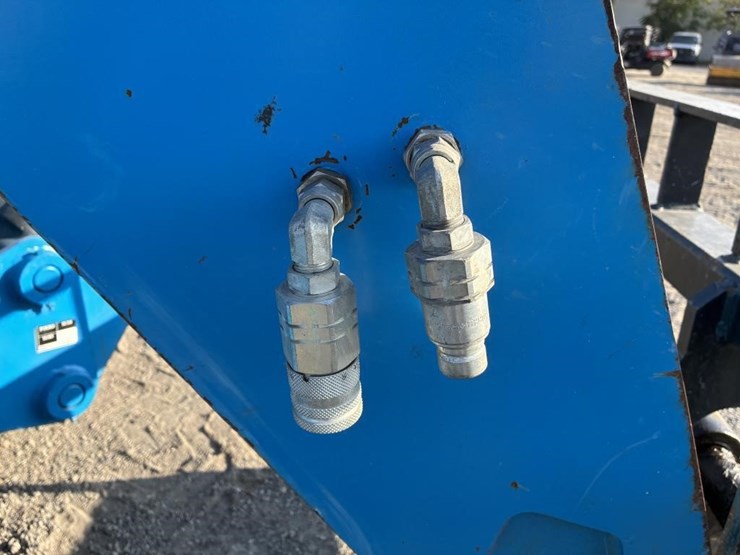 2018-genie-gth1056-image-7