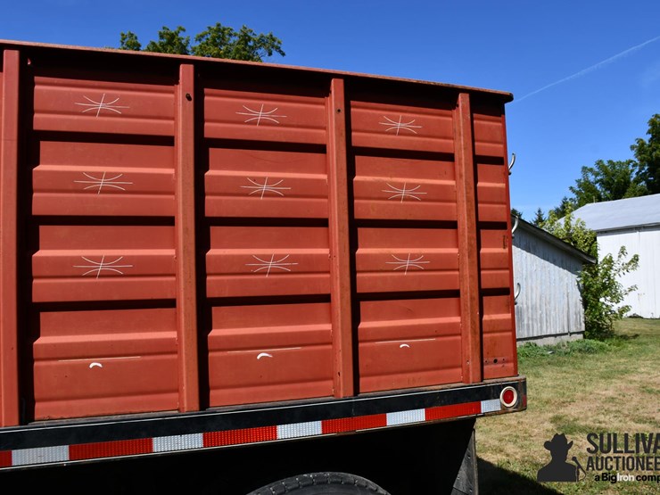 1991-ford-ln7000-image-20