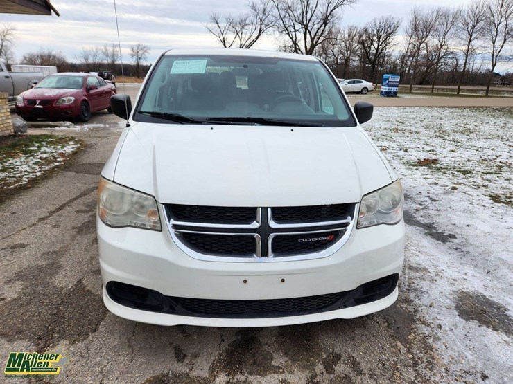 2013-dodge-grand-caravan-se-image-3