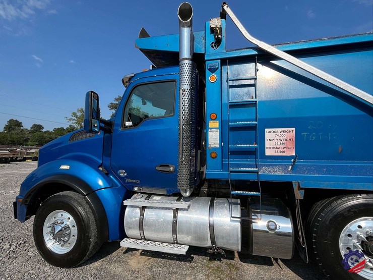 2016-kenworth-t880-image-28