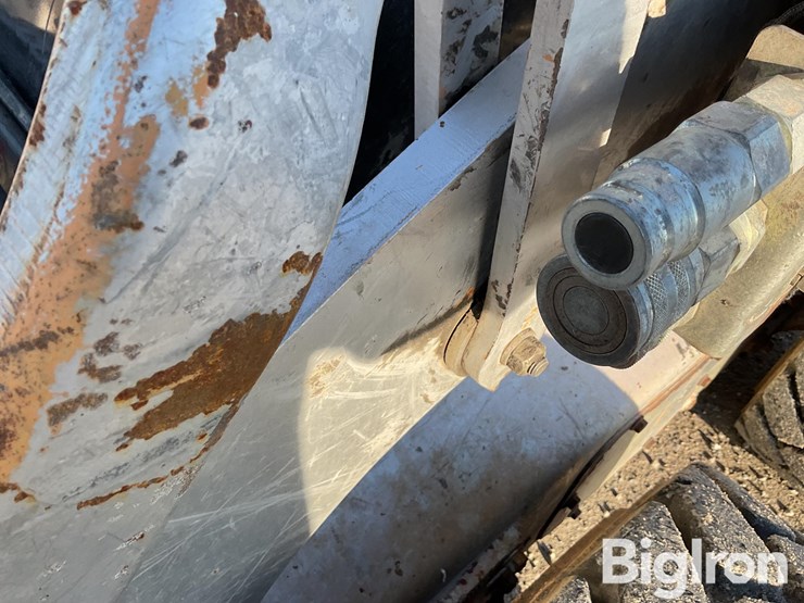 2007-case-450-image-12