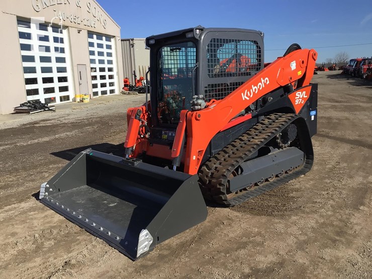 2024-kubota-svl97-2-image-2