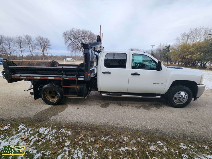 2013-chevrolet-silverado-3500hd-image-4