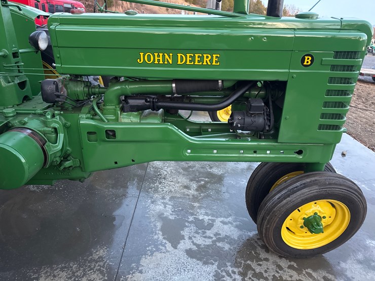 john-deere-b-image-6