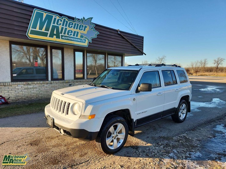 2014-jeep-patriot-image-1
