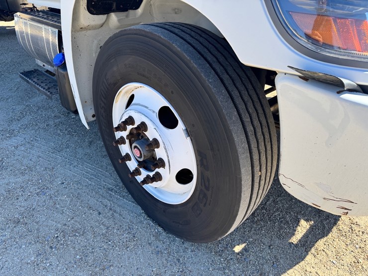 #16193-•-2016-hino-338v-van-body-truck-image-9