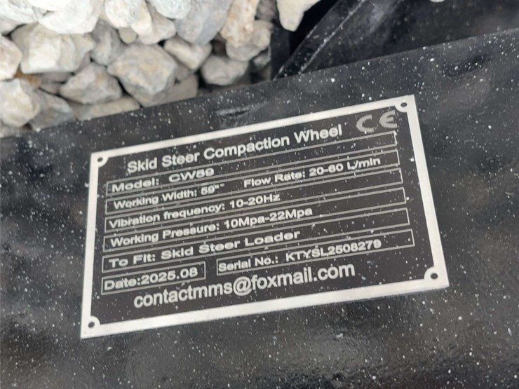 skid-steer-hydraulic-compaction-wheel-image-9