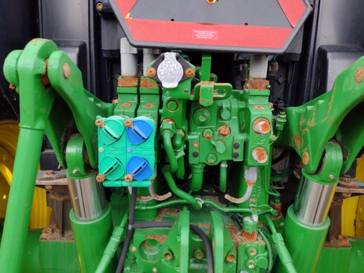 2019-john-deere-6130m-image-17