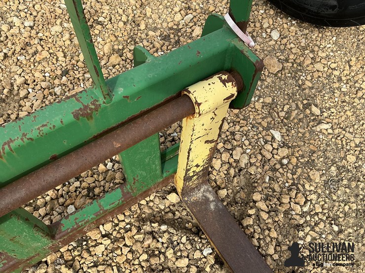 mds-48"-pallet-forks-to-fit-jd-loader-image-10