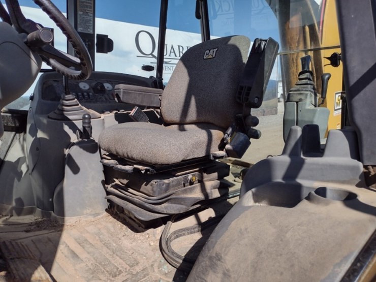 caterpillar-420d-image-17