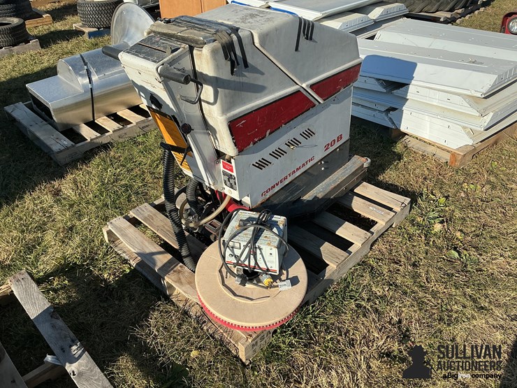 advance-convertamatic-20b-floor-cleaner-image-1