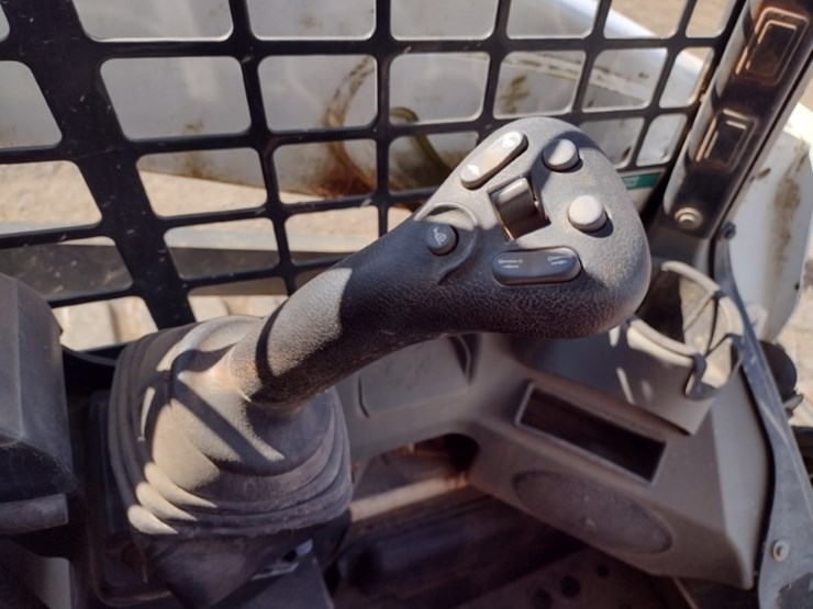 bobcat-t590-image-10