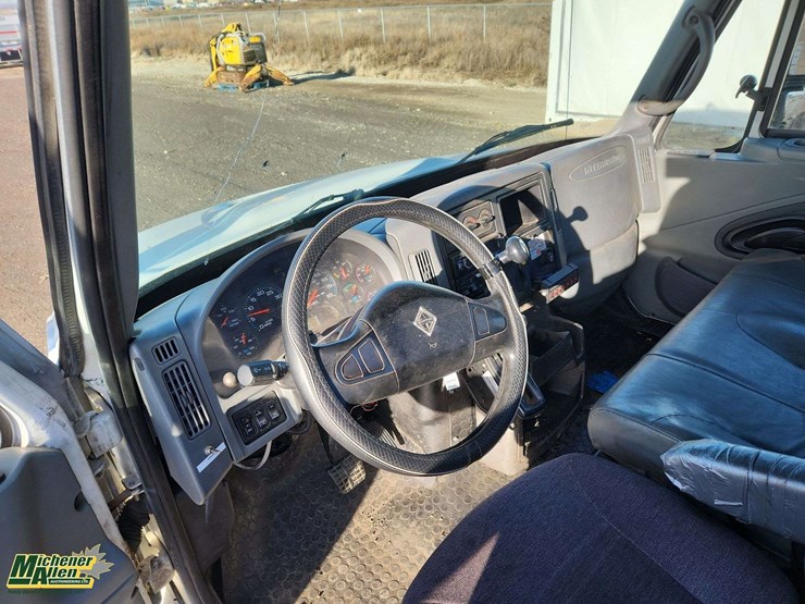 international-durastar-4300-image-8