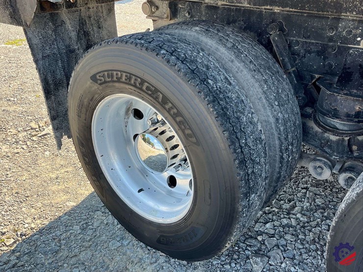 2016-kenworth-t880-image-12