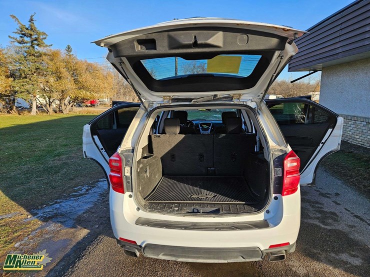 2016-chevrolet-equinox-lt-image-8