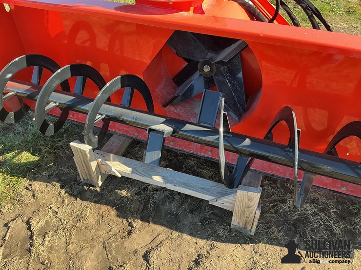 land-pride-sb2584-84”-3-pt-snow-blower-image-14