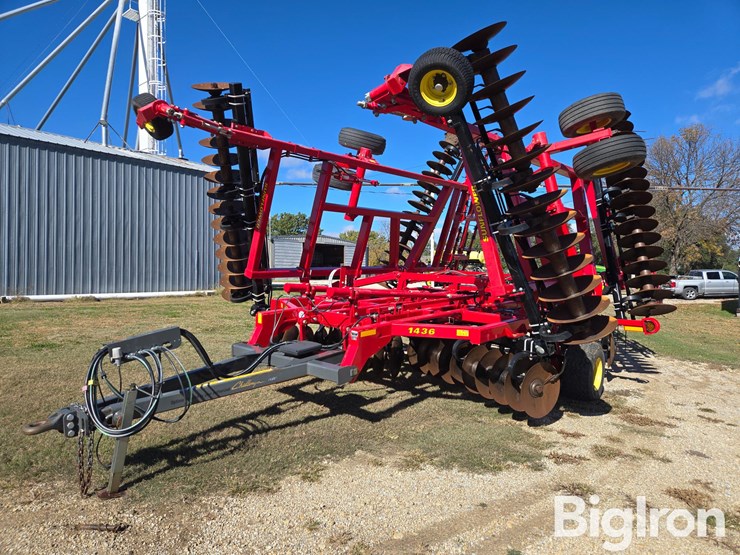 2016-sunflower-1436-33-image-1